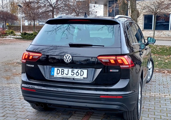 Volkswagen Tiguan cena 97900 przebieg: 153000, rok produkcji 2019 z Gołańcz małe 742